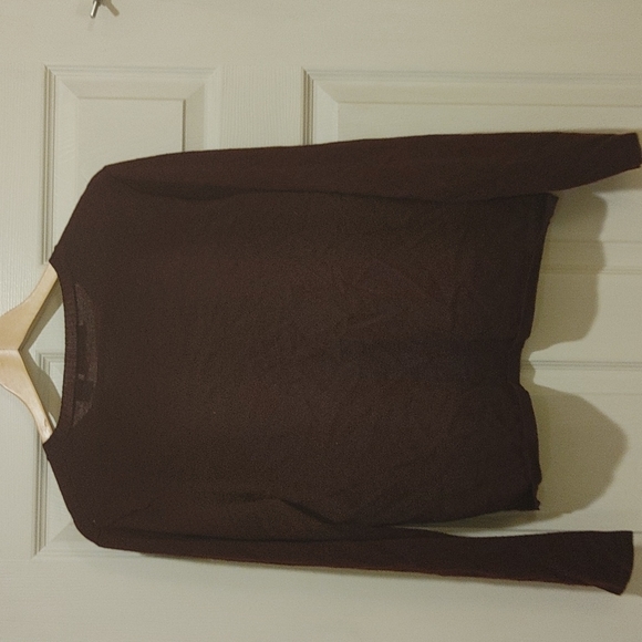Dark burgundy sweater - Picture 3 of 3